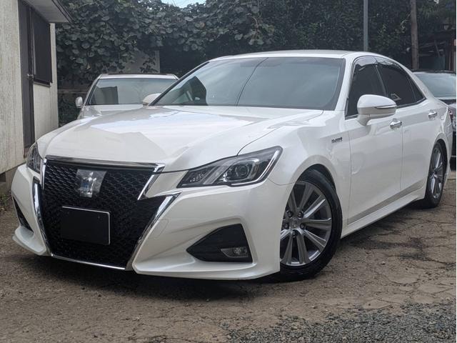Toyota CROWN HYBRID 2017 — фото автомобиля