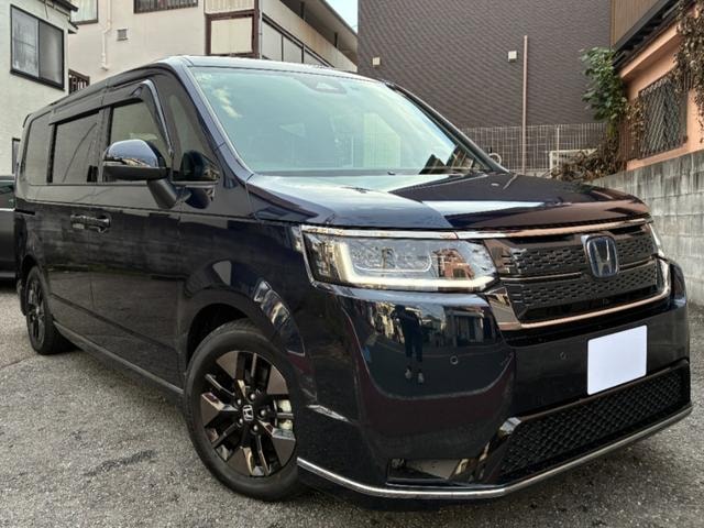 Honda STEPWAGON 2023 — фото автомобиля 1