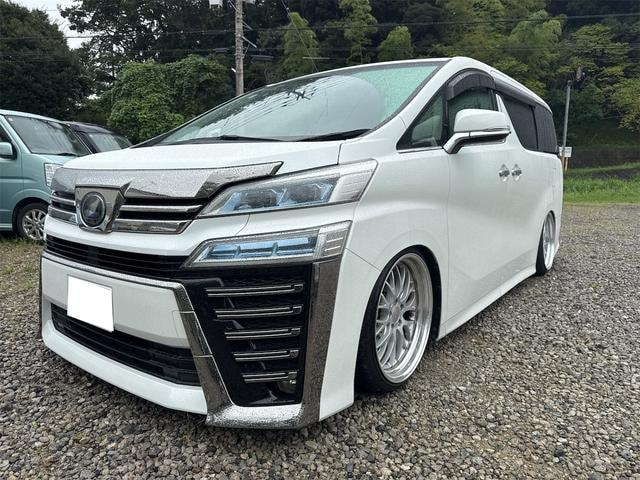 Toyota VELLFIRE 2018 — фото автомобиля 1