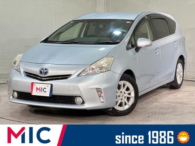 Toyota PRIUS ALPHA 2013 — фото автомобиля 1