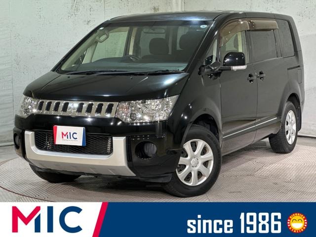 Mitsubishi DELICA D:5 2015 — фото автомобиля 1