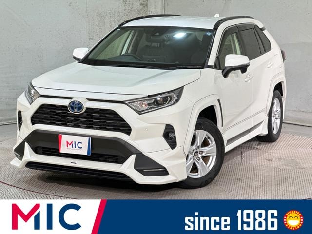 Toyota RAV4 2021 — фото автомобиля 1