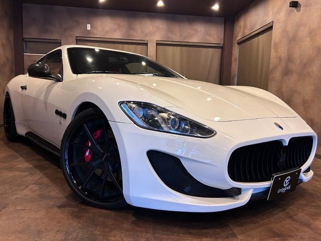 Maserati GRAN TURISMO 2013 — фото автомобиля