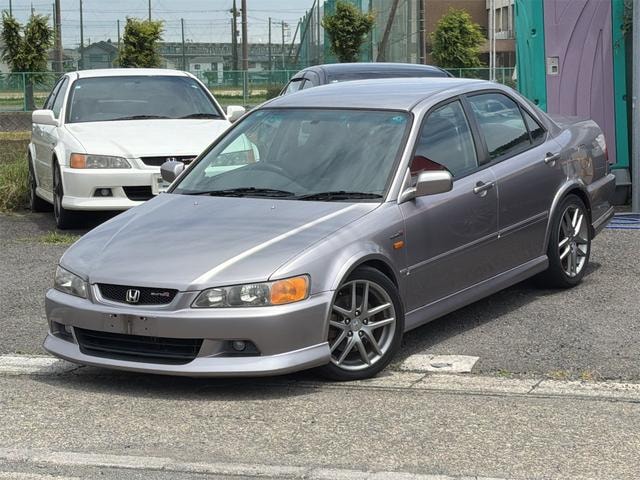 Honda ACCORD 2000 — фото автомобиля 1