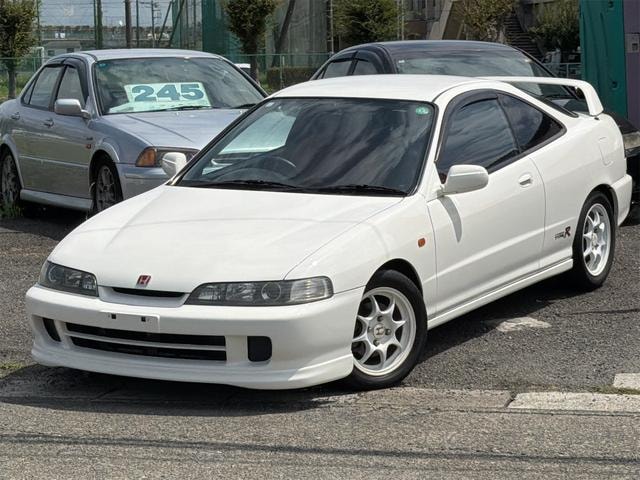 Honda INTEGRA 1996 — фото автомобиля 1