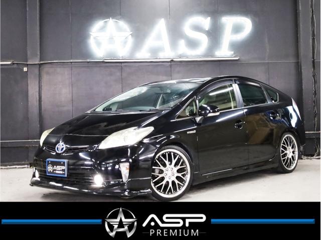 Toyota PRIUS 2013 — фото автомобиля 1