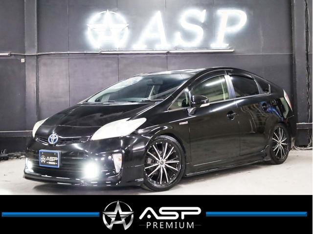 Toyota PRIUS 2012 — фото автомобиля 1