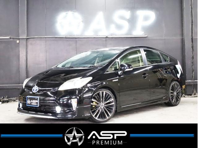 Toyota PRIUS 2012 — фото автомобиля