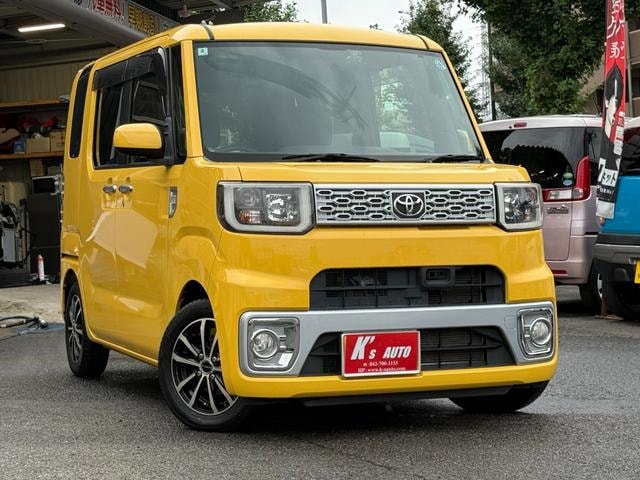 Toyota PIXIS MEGA 2016 — фото автомобиля