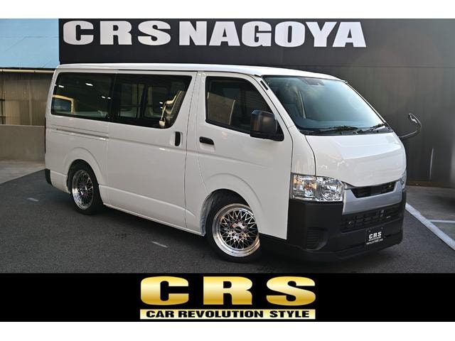 Toyota HIACE VAN 2026 — фото автомобиля