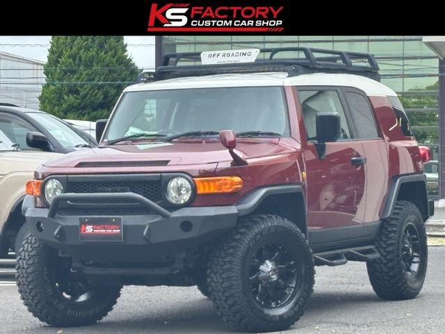 Toyota FJ CRUISER 2010 — фото автомобиля