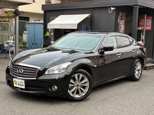 Nissan FUGA 2013 — фото автомобиля