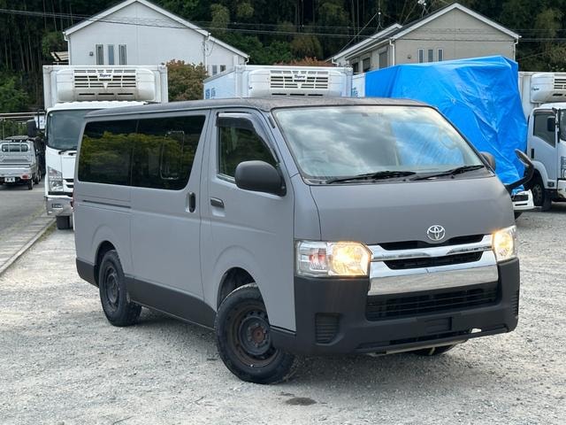 Toyota HIACE VAN 2015 — фото автомобиля