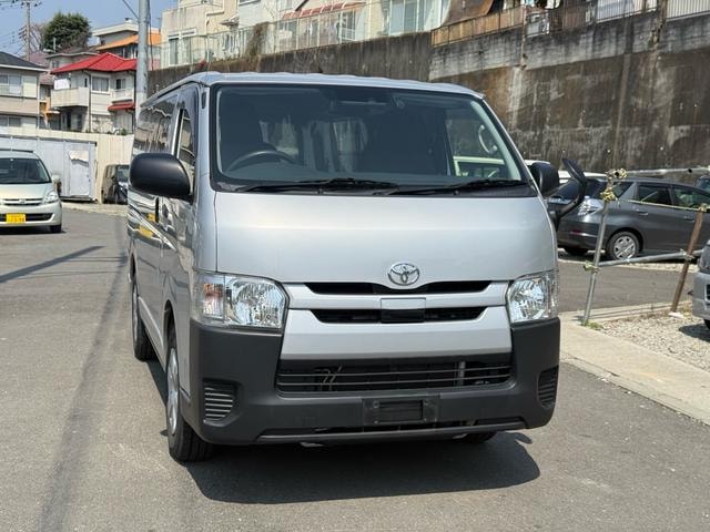 Toyota HIACE VAN 2019 — фото автомобиля
