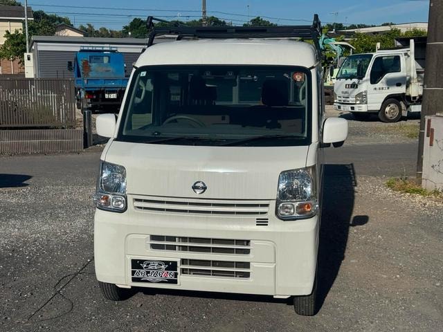 Nissan NV100CLIPPER VAN 2022 — фото автомобиля