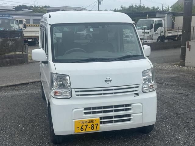 Nissan NV100CLIPPER VAN 2022 — фото автомобиля