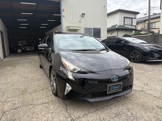 Toyota PRIUS 2016 — фото автомобиля 1