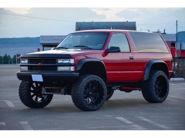 Chevrolet TAHOE SPORTS  — фото автомобиля
