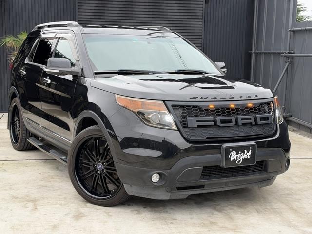 Ford EXPLORER 2013 — фото автомобиля 1