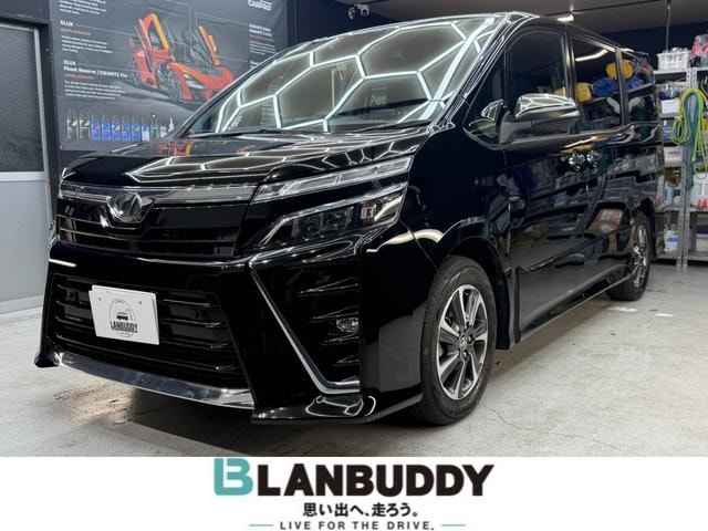 Toyota VOXY 2020 — фото автомобиля 1