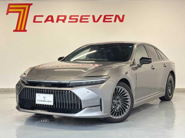 Toyota CROWN 2025 — фото автомобиля