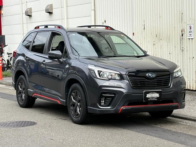 Subaru FORESTER 2019 — фото автомобиля