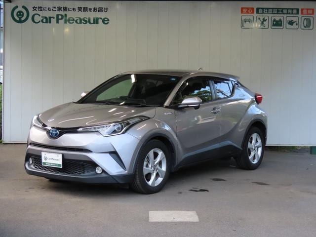 Toyota C-HR 2017 — фото автомобиля 1