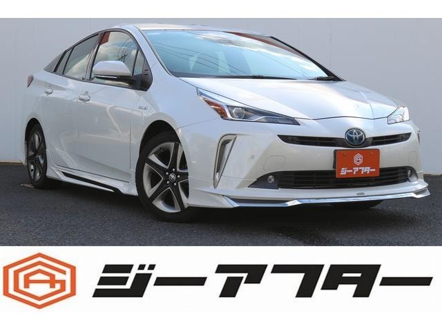 Toyota PRIUS 2019 — фото автомобиля 1