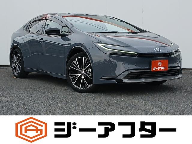 Toyota PRIUS 2023 — фото автомобиля 1
