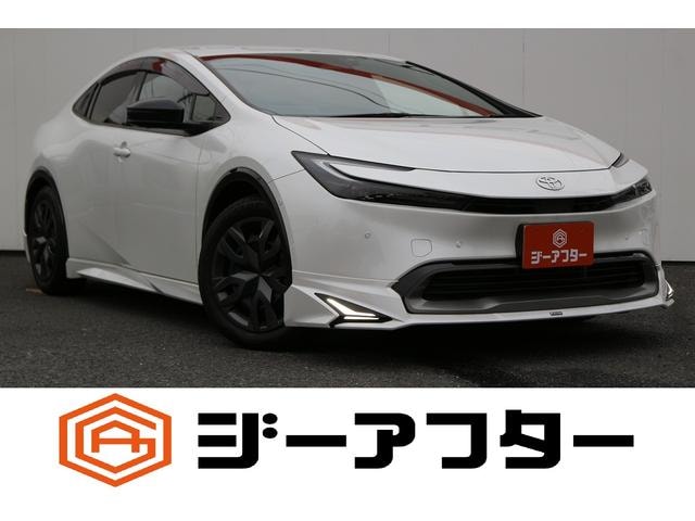 Toyota PRIUS 2023 — фото автомобиля 1