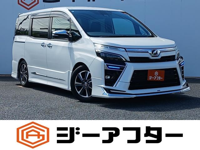 Toyota VOXY 2020 — фото автомобиля 1