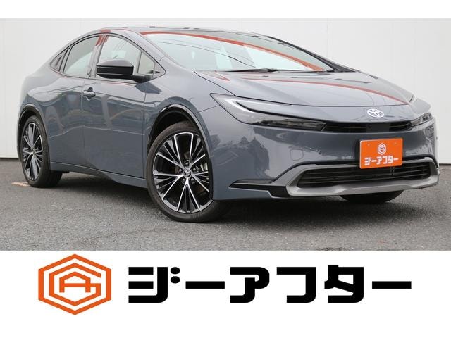 Toyota PRIUS 2025 — фото автомобиля 1