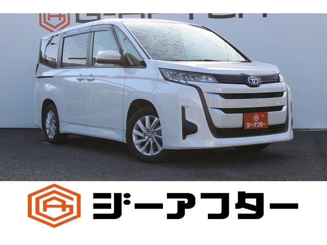 Toyota NOAH 2023 — фото автомобиля 1