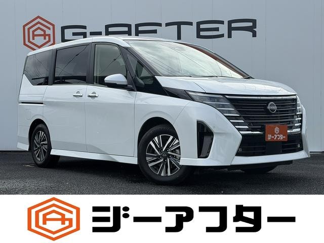 Nissan SERENA 2026 — фото автомобиля