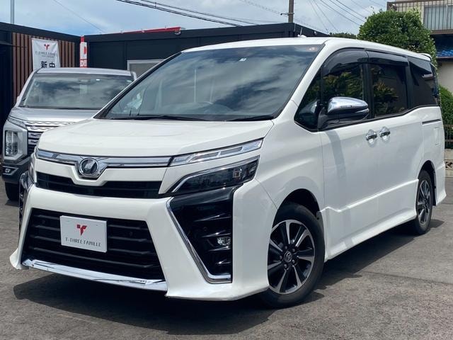 Toyota VOXY 2019 — фото автомобиля 1