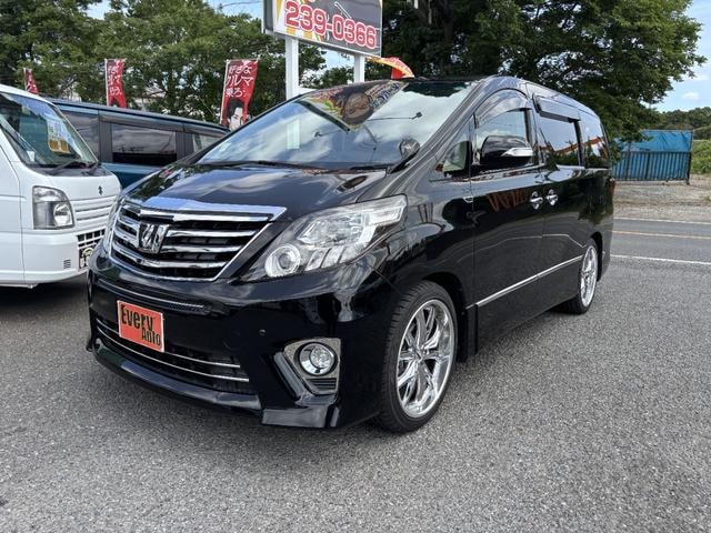 Toyota ALPHARD 2012 — фото автомобиля 1
