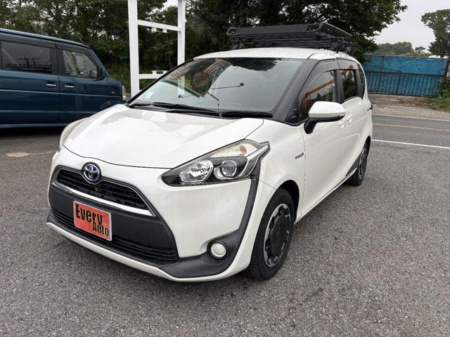 Toyota SIENTA 2018 — фото автомобиля 1