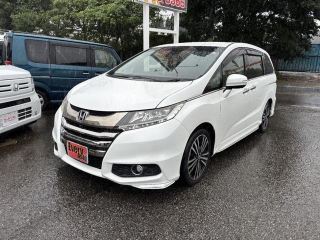Honda ODYSSEY 2015 — фото автомобиля 1