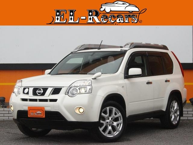 Nissan X-TRAIL 2012 — фото автомобиля 1