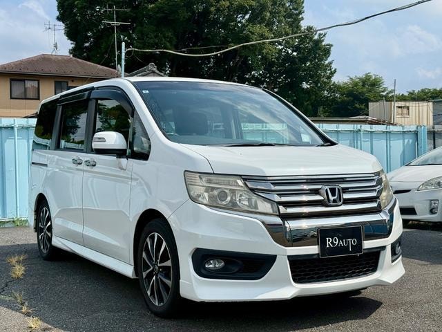 Honda STEPWAGON SPADA 2013 — фото автомобиля 1