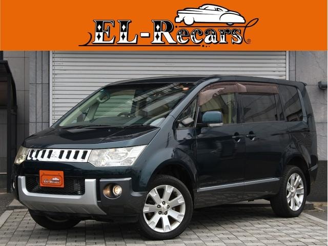 Mitsubishi DELICA D:5 2013 — фото автомобиля 1