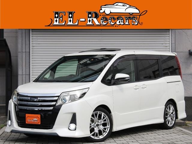 Toyota NOAH 2015 — фото автомобиля 1