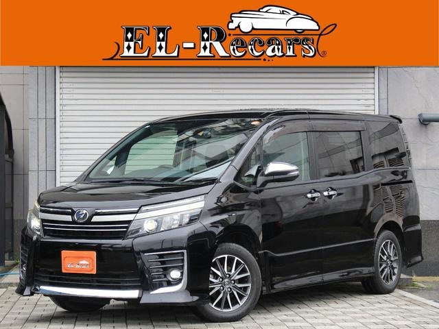 Toyota VOXY 2016 — фото автомобиля 1
