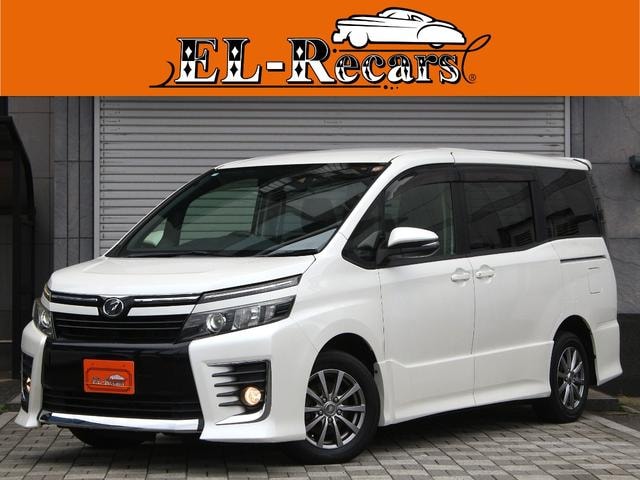 Toyota VOXY 2014 — фото автомобиля 1