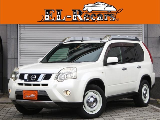 Nissan X-TRAIL 2011 — фото автомобиля