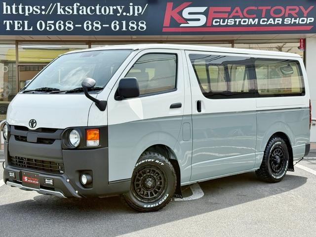 Toyota HIACE VAN 2018 — фото автомобиля 1