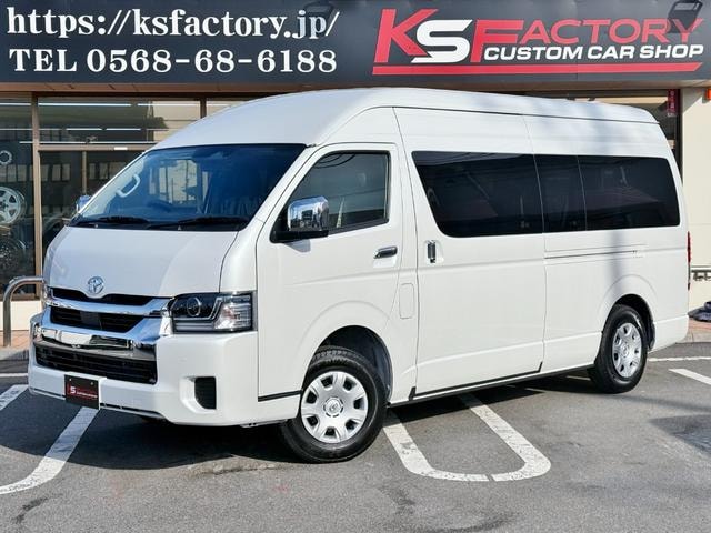 Toyota HIACE WAGON 2026 — фото автомобиля