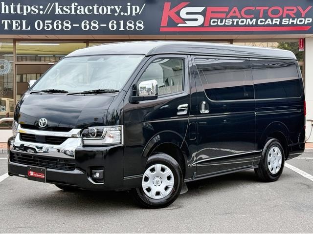 Toyota HIACE WAGON 2026 — фото автомобиля