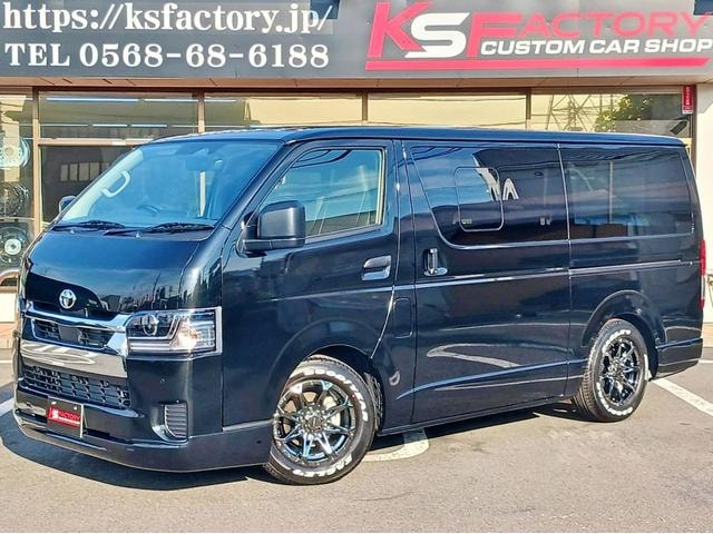 Toyota HIACE VAN 2026 — фото автомобиля