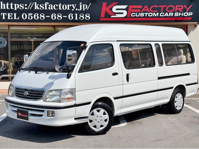 Toyota HIACE WAGON 2002 — фото автомобиля 1